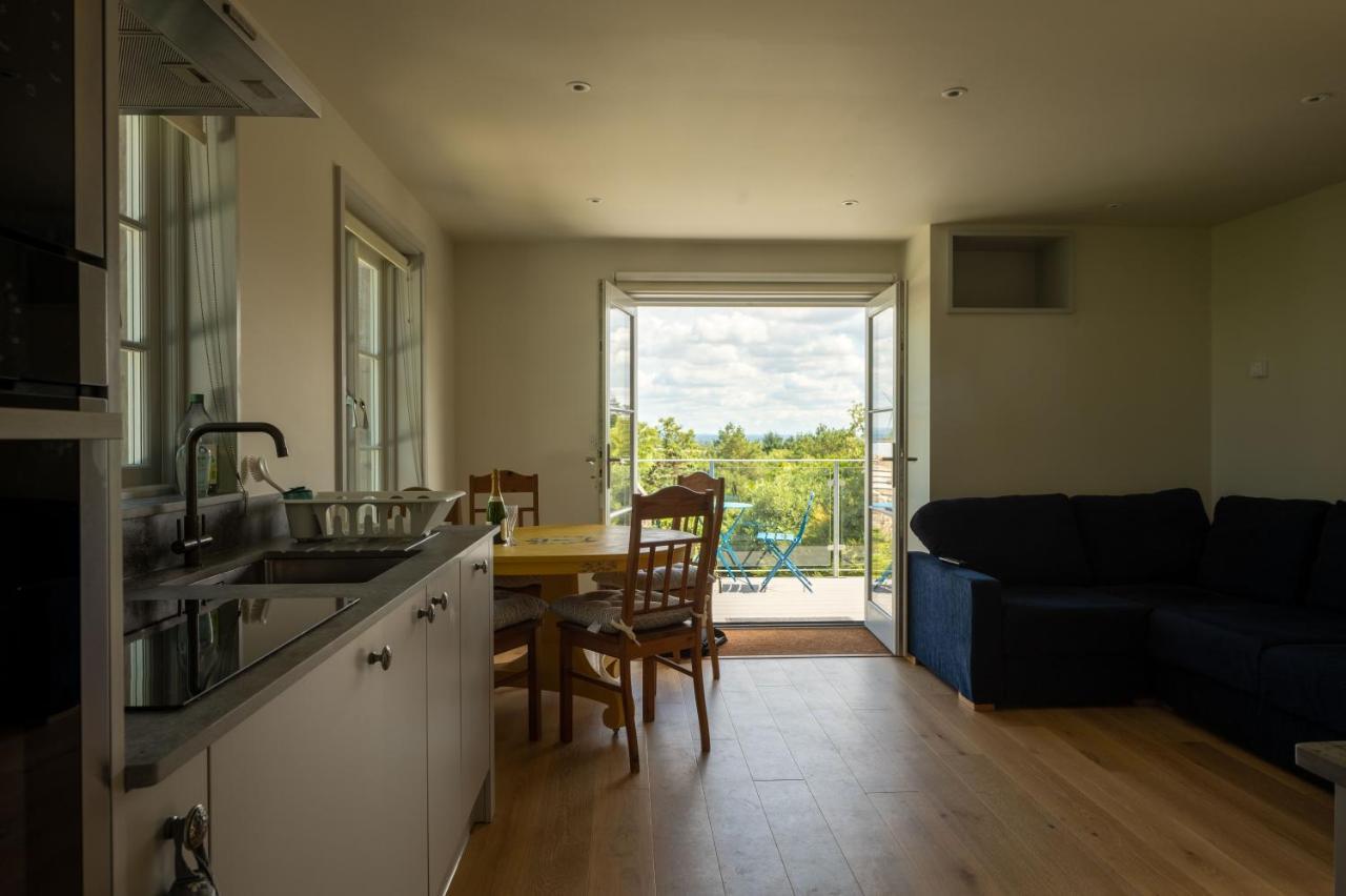 Converted Hay-Loft With Stunning Countryside Views Haverfordwest Exterior foto