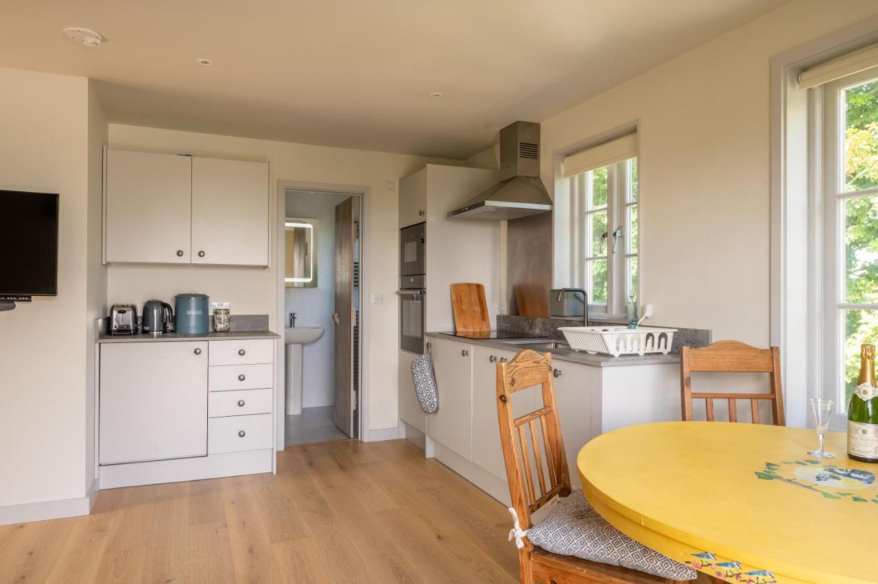 Converted Hay-Loft With Stunning Countryside Views Haverfordwest Exterior foto