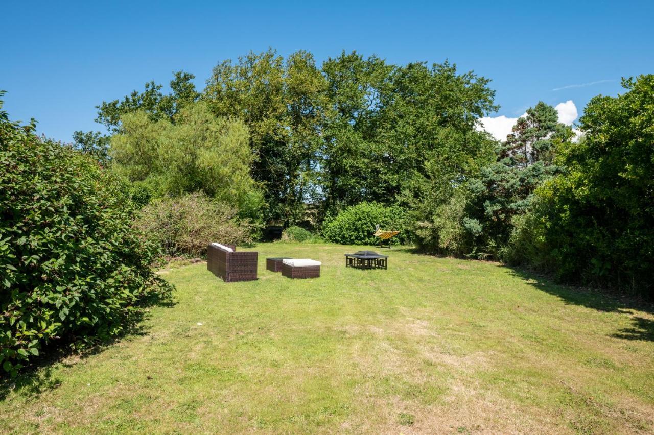 Converted Hay-Loft With Stunning Countryside Views Haverfordwest Exterior foto
